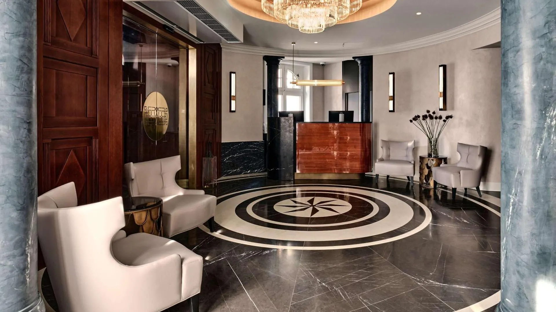 The Crown Krakow Center - Handwritten Collection Accor 4*,